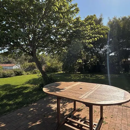 Holiday home Maison Typique Avec Jardin, Proche Plage, Calme, 6 Pers. - Fr-1-224b-186